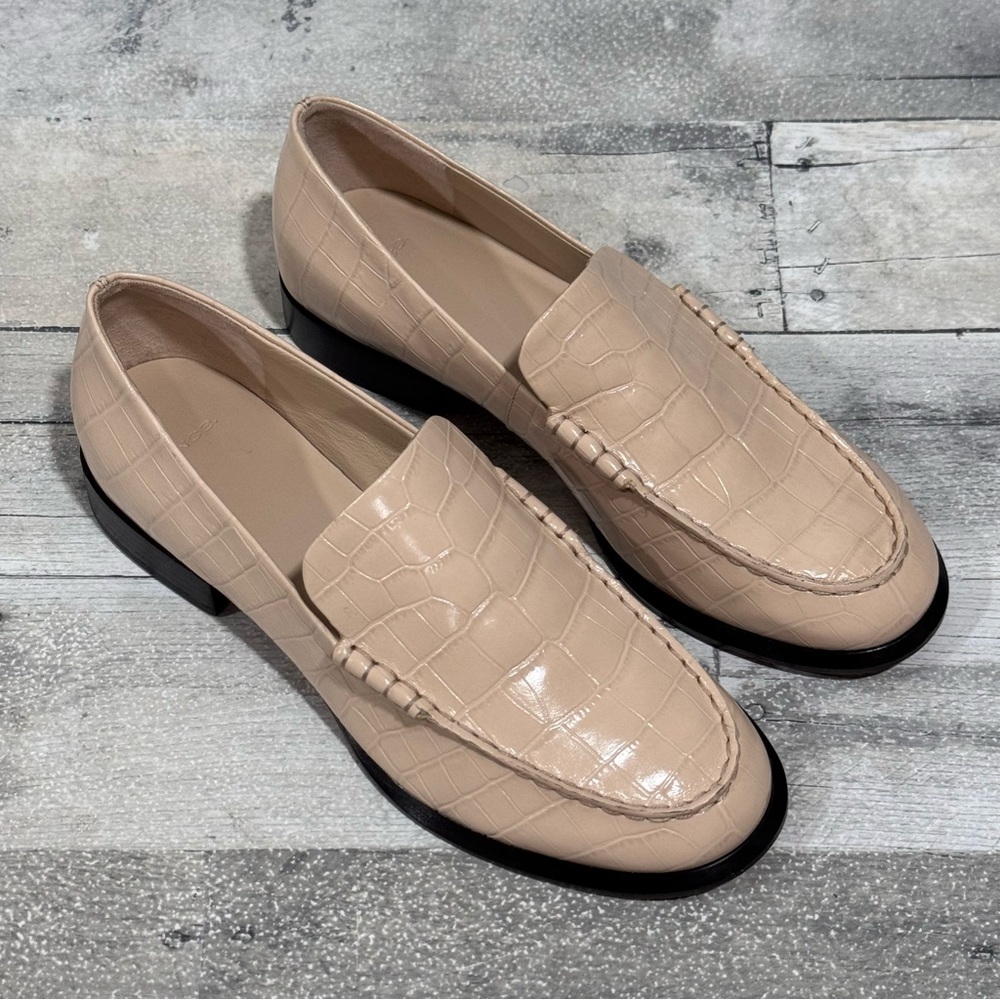 VINCE Naomi Women’s Loafer - Birch Sand Croc Emb - Size - 7 .US